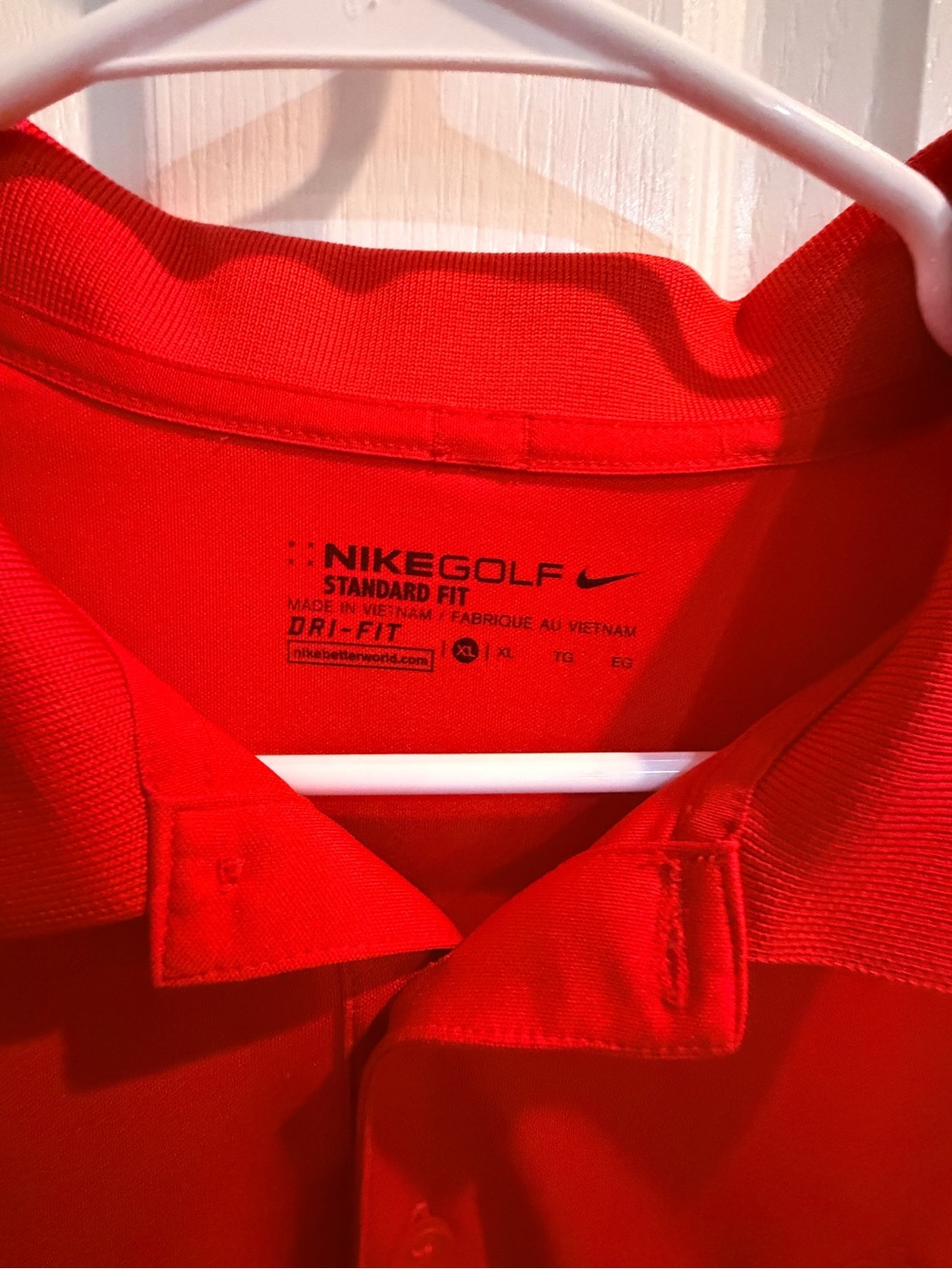 Men’s Nike Red Men's Polo Shirt with Mickey Logo Size XL - Picture 2 of 3